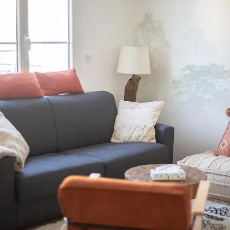 Отель Cabane D'arlette, Grande Terrasse En Centre-ville