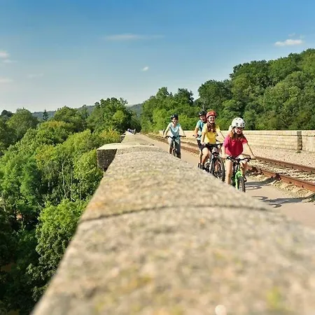 Cabane D'arlette, Grande Terrasse En Centre-ville Отель Фалез