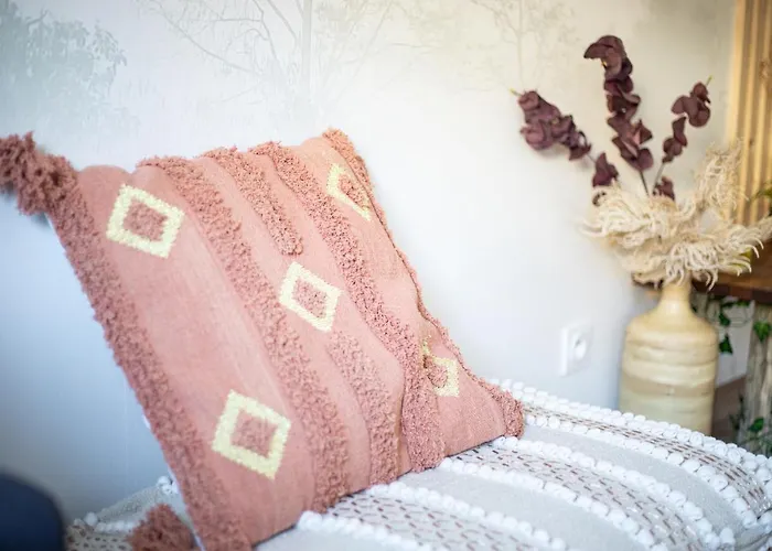 Hotel Cabane D'arlette, Grande Terrasse En Centre-ville *