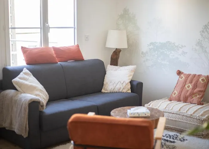 Hotel Cabane D'arlette, Grande Terrasse En Centre-ville