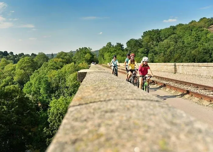 Cabane D'arlette, Grande Terrasse En Centre-ville Hotel Falaise (Calvados)